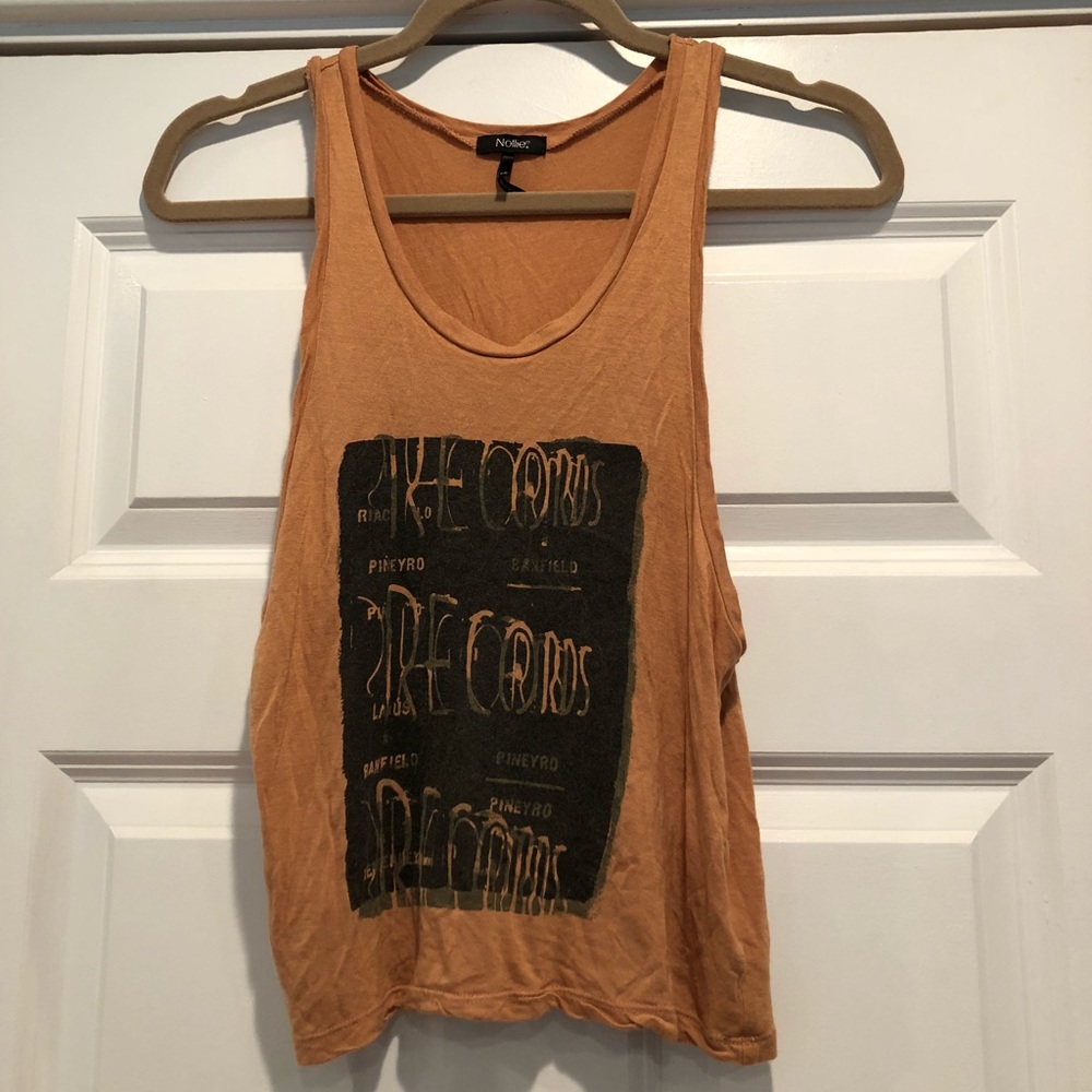 Nollie graphic tank